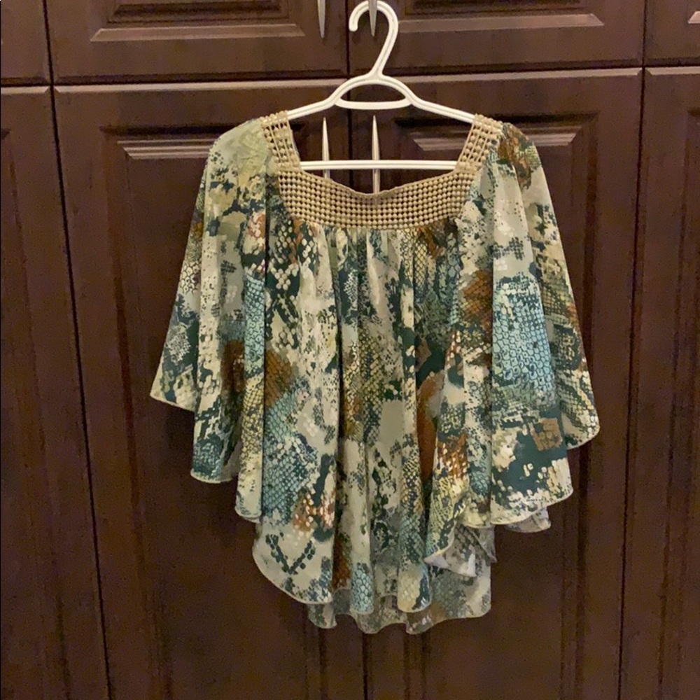 Beautiful vintage blouse- Size M